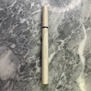 New Undone Beauty Unscripted Liner Eyeliner Black